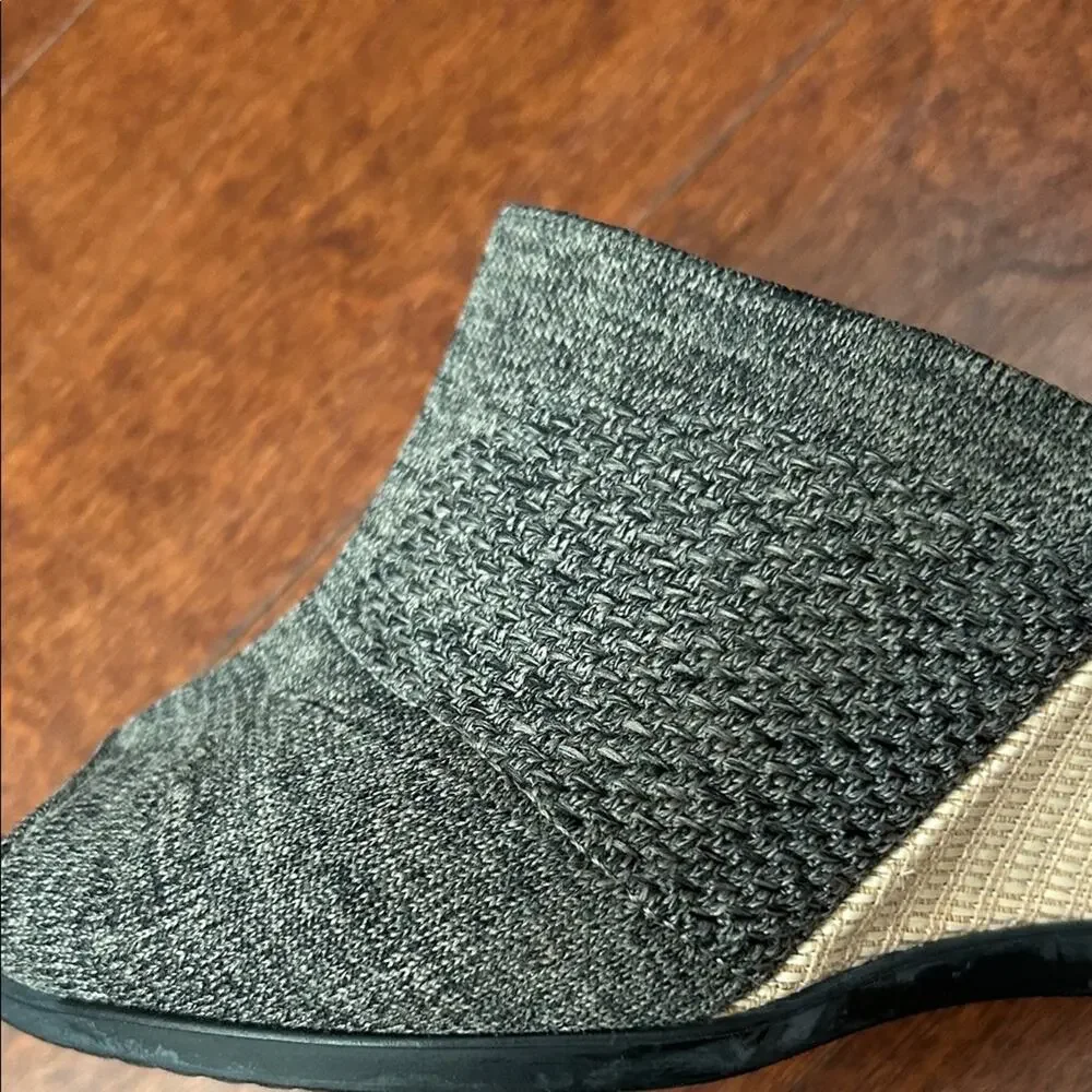 Usaflex Women's Gray Knit Wedge Slide Sandals, Size 8